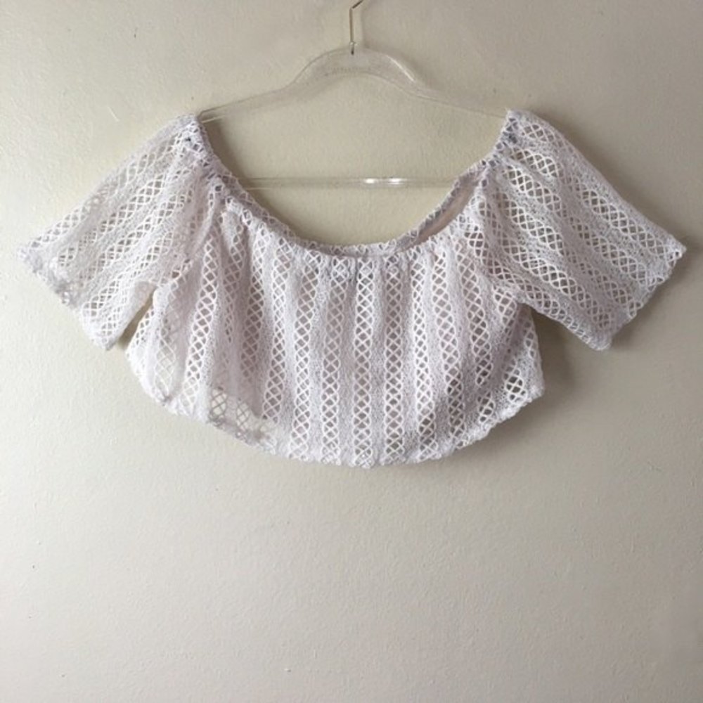Missguided Eyelet Crochet Off Shoulder Crop Top